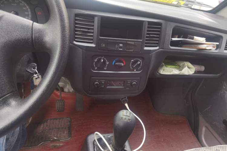 Used Wuling Zhiguang 2015 1.2L Practical LS-I Model Audio And AC Panel