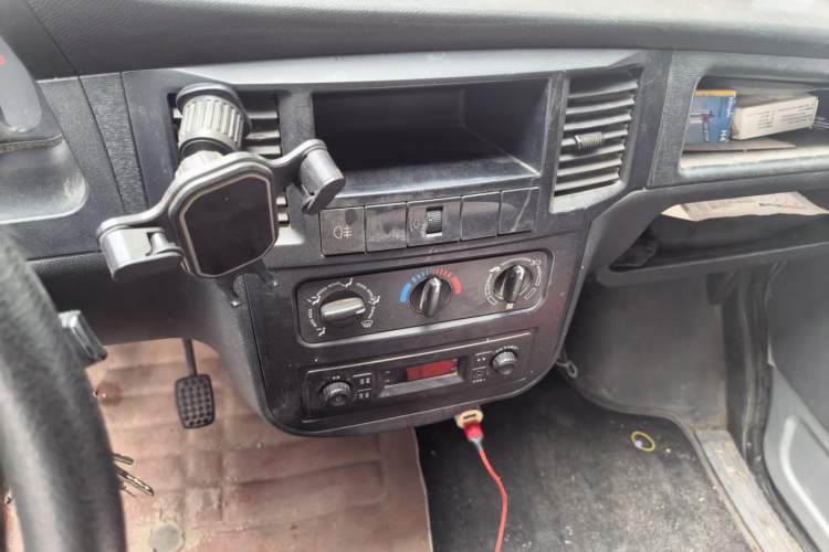 Used Wuling Zhiguang 2015 1.2L Practical LS-I Model Audio And AC Panel