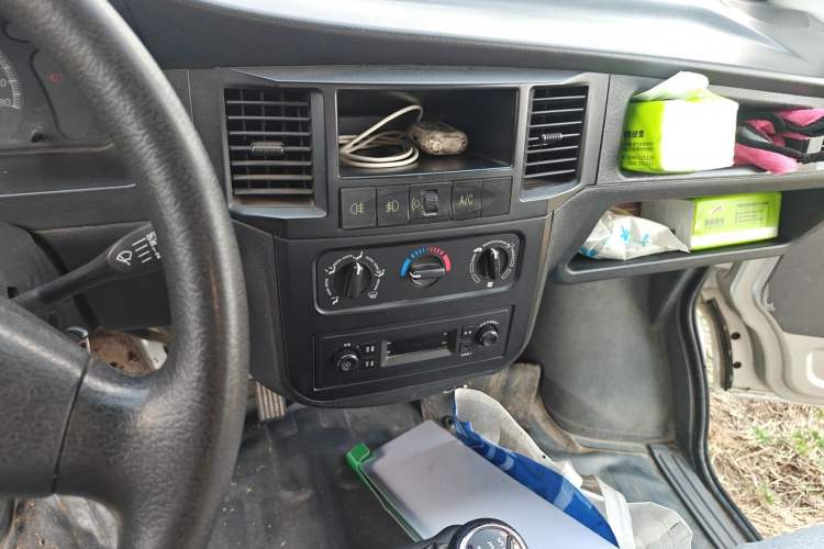 Used Wuling Zhiguang 2015 1.2L Practical LS-I Model Audio And AC Panel