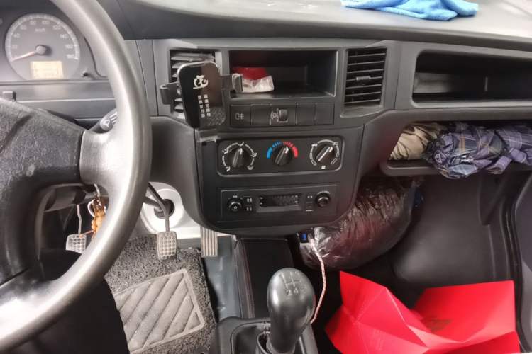 Used Wuling Zhiguang 2015 1.2L Practical LS-I Model Audio And AC Panel