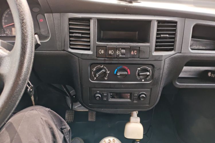 Used Wuling Zhiguang 2015 1.2L Practical LS-I Model Audio And AC Panel