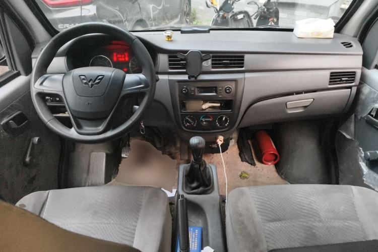 Used Wuling Zhiguang 2015 1.2L S Practical Model LSI Center Console