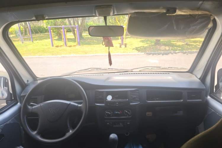 Used Wuling Zhiguang 2015 1.2L S Practical Model LSI Center Console
