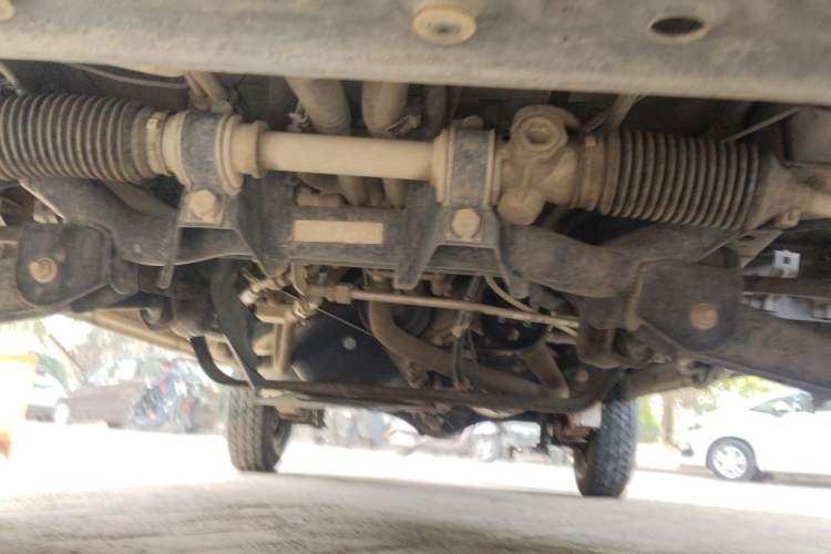 Used Wuling Zhiguang 2015 1.2L Practical LS-I Model Chassis Front
