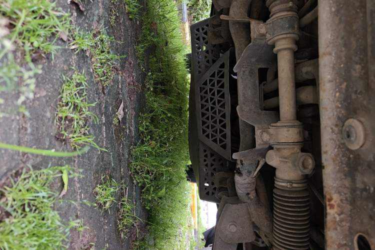 Used Wuling Zhiguang 2015 1.2L Practical LS-I Model Chassis Front