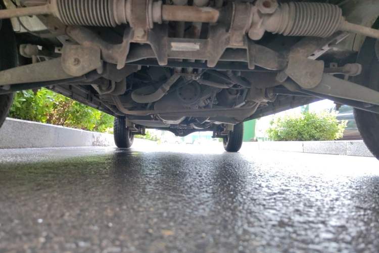 Used Wuling Zhiguang 2015 1.2L Practical LS-I Model Chassis Front