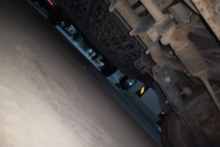 Used Wuling Zhiguang 2015 1.2L S Standard Model LSI Chassis Front