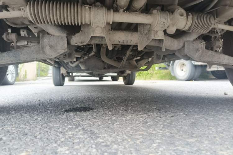 Used Wuling Zhiguang 2015 1.2L Practical LS-I Model Chassis Front