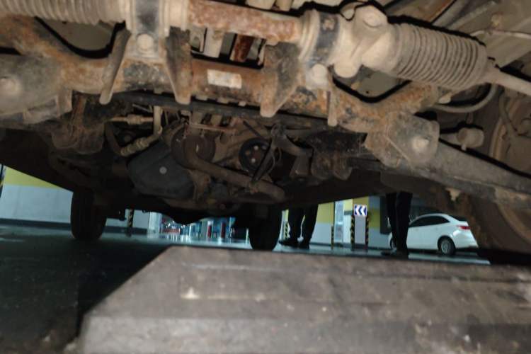 Used Wuling Zhiguang 2015 1.2L S Standard Model LSI Chassis Front