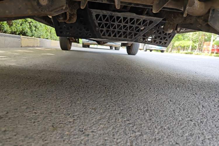 Used Wuling Zhiguang 2015 1.2L Practical LS-I Model Chassis Front