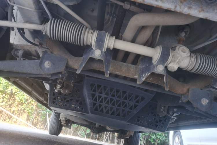 Used Wuling Zhiguang 2015 1.2L S Practical Model LSI Chassis Front