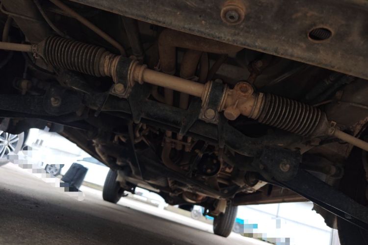 Used Wuling Zhiguang 2015 1.2L Standard Model LSI Chassis Front