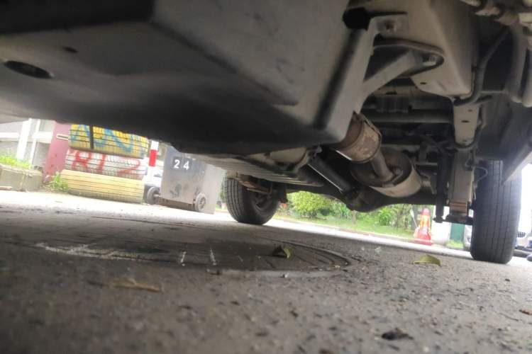 Used Wuling Zhiguang 2015 1.2L Practical LS-I Model Chassis Front Left