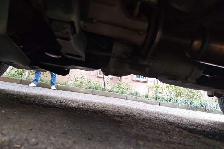 Used Wuling Zhiguang 2015 1.2L Practical LS-I Model Chassis Front Left