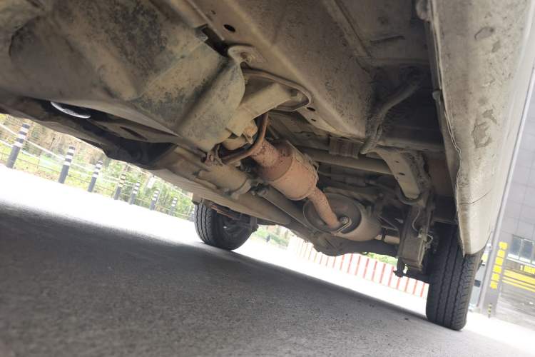 Used Wuling Zhiguang 2015 1.2L S Practical Model LSI Chassis Front Left
