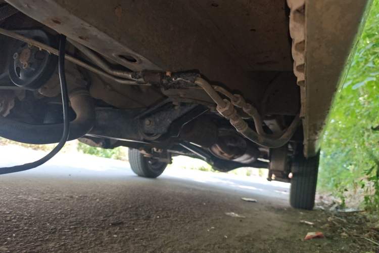 Used Wuling Zhiguang 2015 1.2L Practical LS-I Model Chassis Front Left