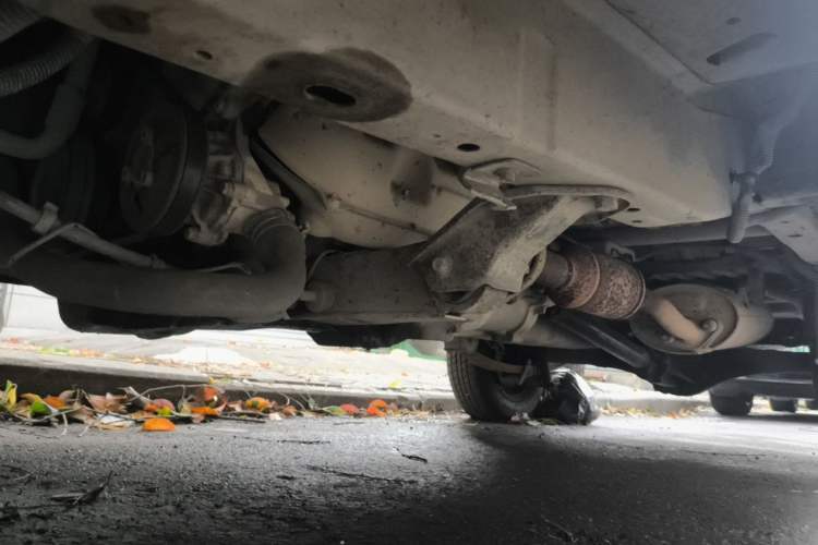 Used Wuling Zhiguang 2015 1.2L S Practical Model LSI Chassis Front Left