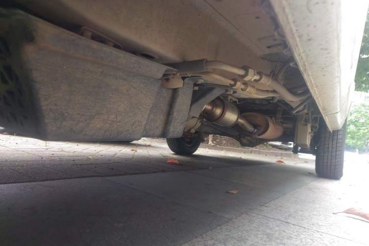 Used Wuling Zhiguang 2015 1.2L Practical LS-I Model Chassis Front Left