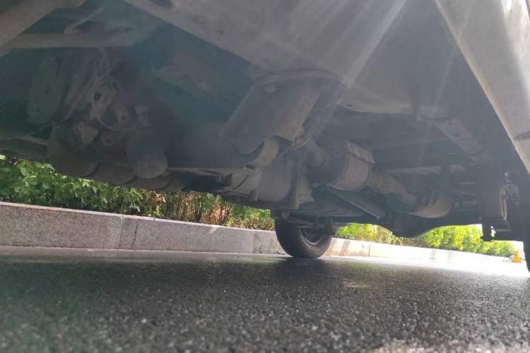 Used Wuling Zhiguang 2015 1.2L Practical LS-I Model Chassis Front Left