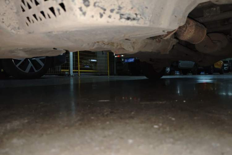 Used Wuling Zhiguang 2015 1.2L Practical LS-I Model Chassis Front Left