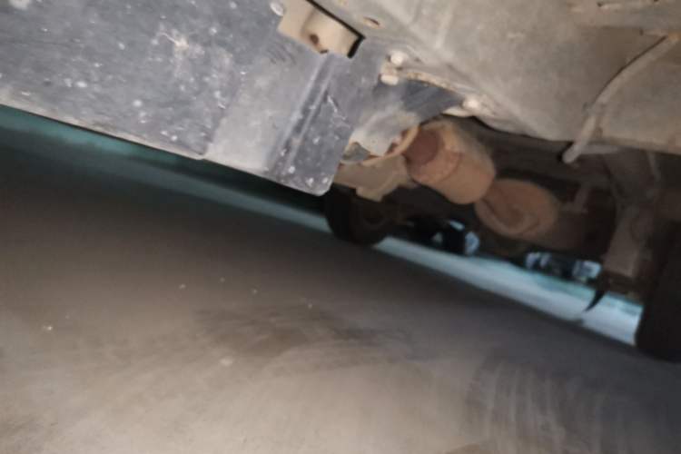 Used Wuling Zhiguang 2015 1.2L S Standard Model LSI Chassis Front Left