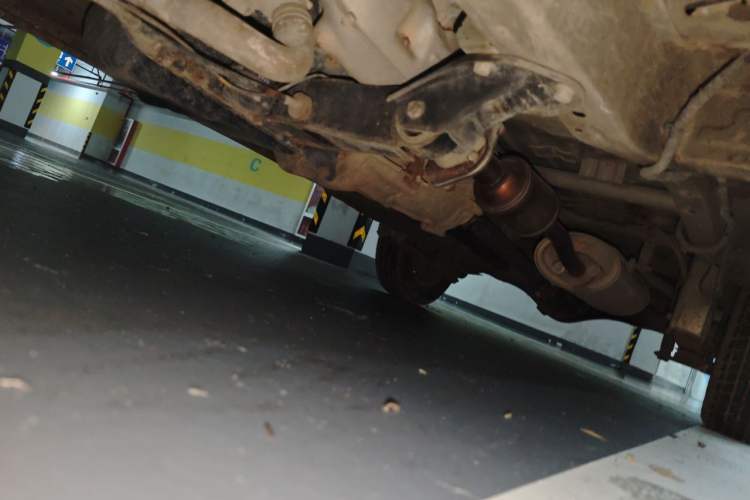 Used Wuling Zhiguang 2015 1.2L S Standard Model LSI Chassis Front Left
