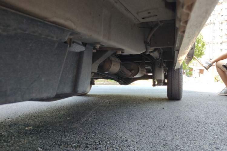 Used Wuling Zhiguang 2015 1.2L Practical LS-I Model Chassis Front Left