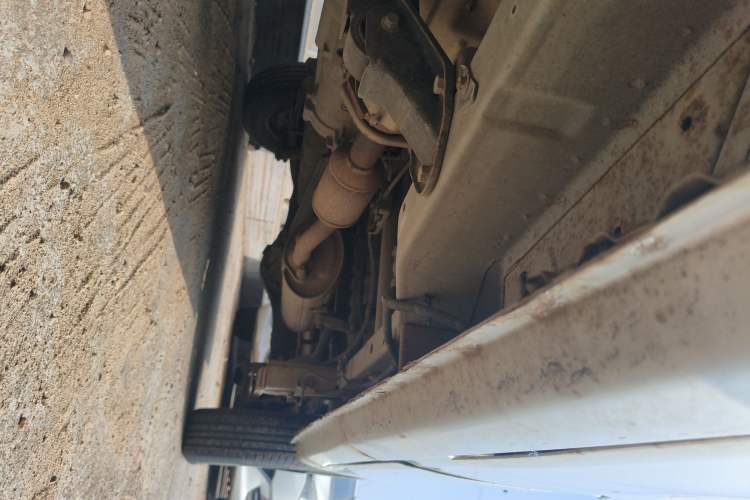 Used Wuling Zhiguang 2015 1.2L Practical LS-I Model Chassis Front Left