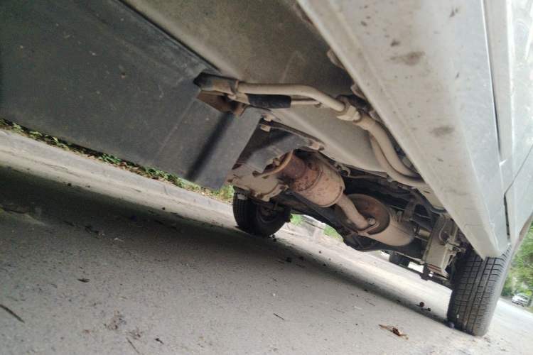 Used Wuling Zhiguang 2015 1.2L Practical LS-I Model Chassis Front Left