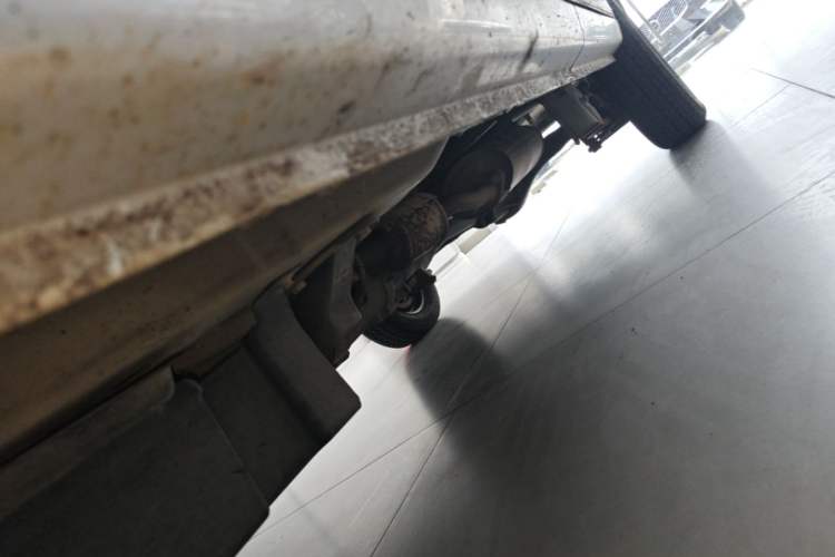Used Wuling Zhiguang 2015 1.2L Practical LS-I Model Chassis Front Left