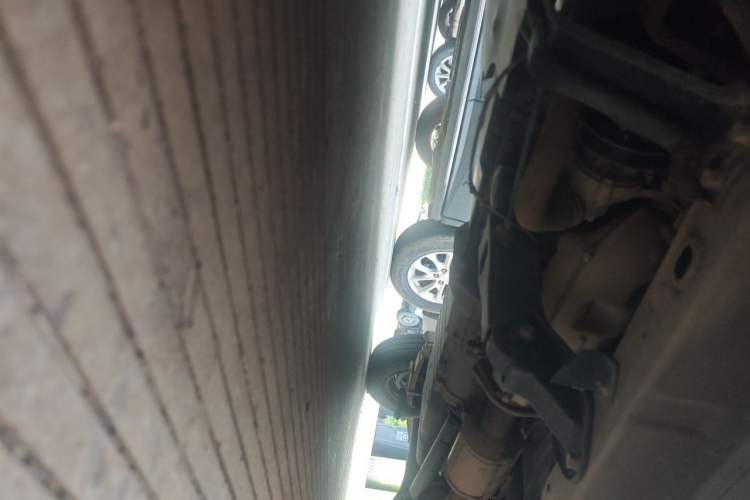 Used Wuling Zhiguang 2015 1.2L S Practical Model LSI Chassis Front Left