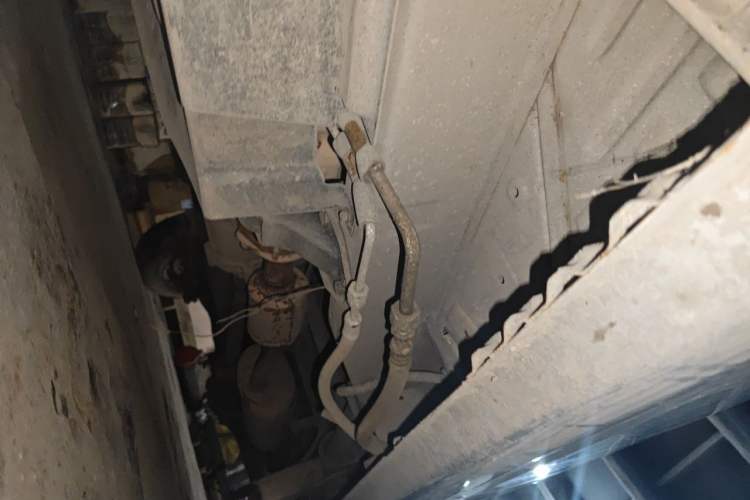 Used Wuling Zhiguang 2015 1.2L Practical LS-I Model Chassis Front Left