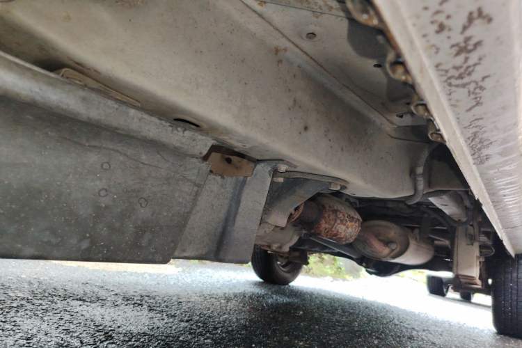 Used Wuling Zhiguang 2015 1.2L Practical LS-I Model Chassis Front Left