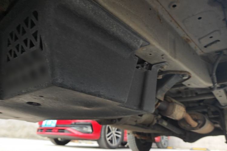 Used Wuling Zhiguang 2015 1.2L Practical LS-I Model Chassis Front Left