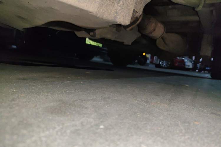 Used Wuling Zhiguang 2015 1.2L Practical LS-I Model Chassis Front Left
