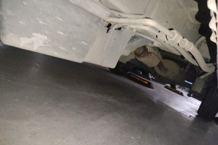Used Wuling Zhiguang 2015 1.2L Practical LS-I Model Chassis Front Left
