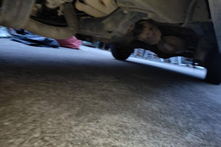 Used Wuling Zhiguang 2015 1.2L Practical LS-I Model Chassis Front Left