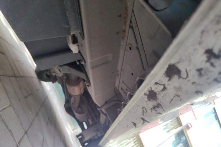 Used Wuling Zhiguang 2015 1.2L S Practical Model LSI Chassis Front Left