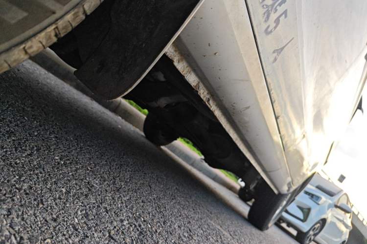 Used Wuling Zhiguang 2015 1.2L Practical LS-I Model Chassis Front Left