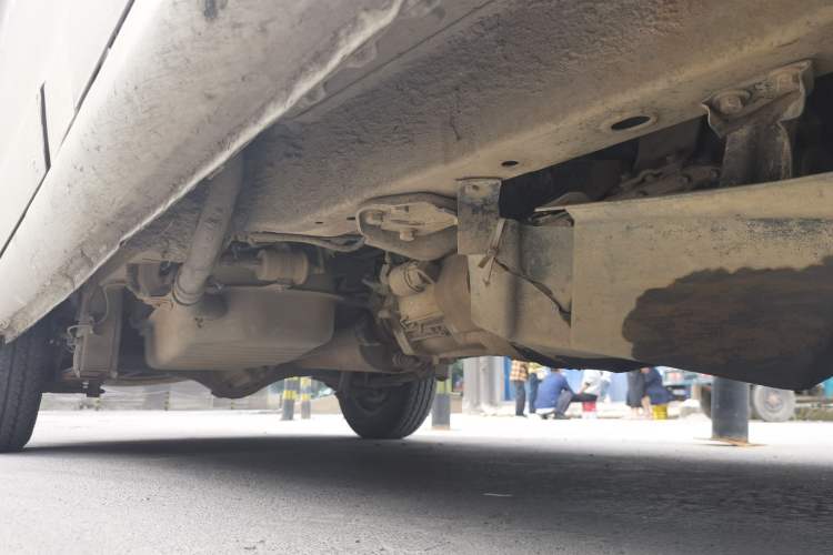 Used Wuling Zhiguang 2015 1.2L S Practical Model LSI Chassis Front Right
