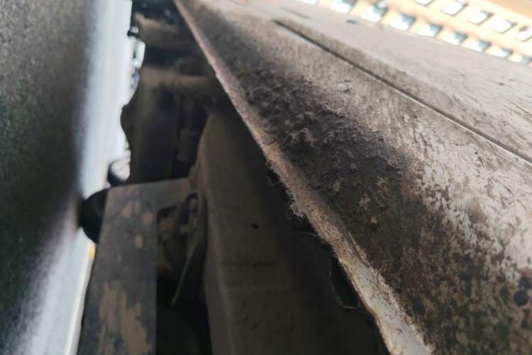 Used Wuling Zhiguang 2015 1.2L Practical LS-I Model Chassis Front Right