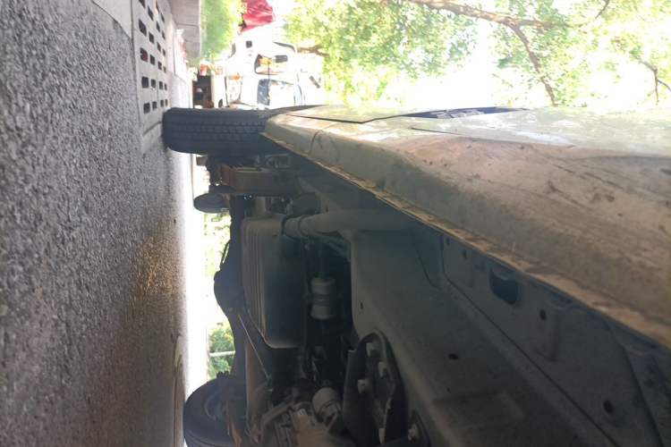 Used Wuling Zhiguang 2015 1.2L Practical LS-I Model Chassis Front Right
