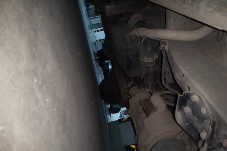 Used Wuling Zhiguang 2015 1.2L S Standard Model LSI Chassis Front Right
