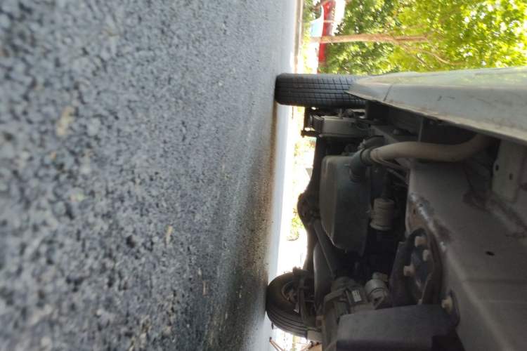Used Wuling Zhiguang 2015 1.2L Practical LS-I Model Chassis Front Right