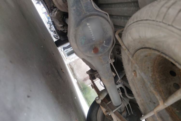 Used Wuling Zhiguang 2015 1.2L S Practical Model LSI Chassis Front Right