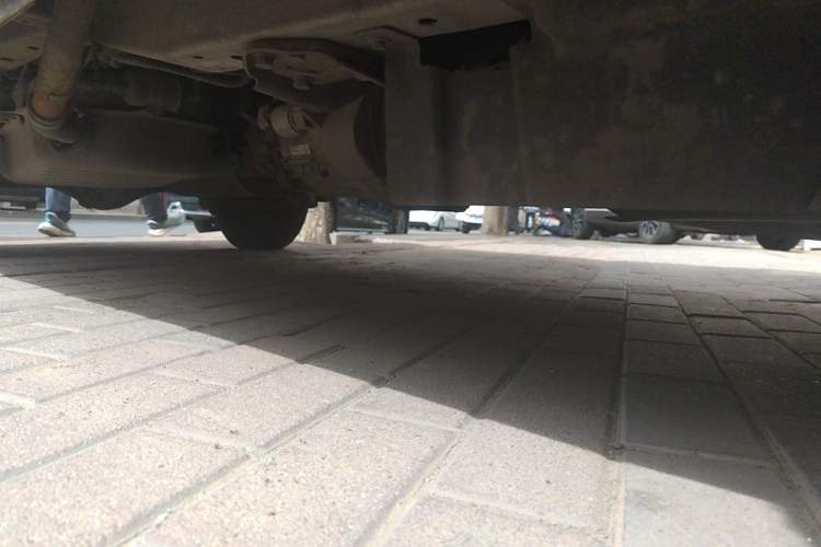 Used Wuling Zhiguang 2015 1.2L S Practical Model LSI Chassis Front Right