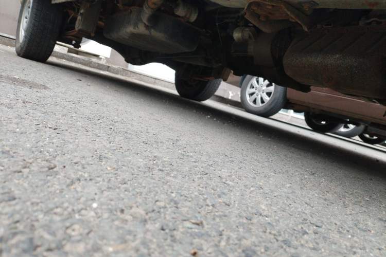 Used Wuling Zhiguang 2015 1.2L Practical LS-I Model Chassis Front Right