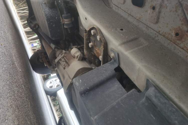 Used Wuling Zhiguang 2015 1.2L S Practical Model LSI Chassis Front Right