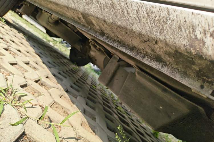 Used Wuling Zhiguang 2015 1.2L Practical LS-I Model Chassis Front Right