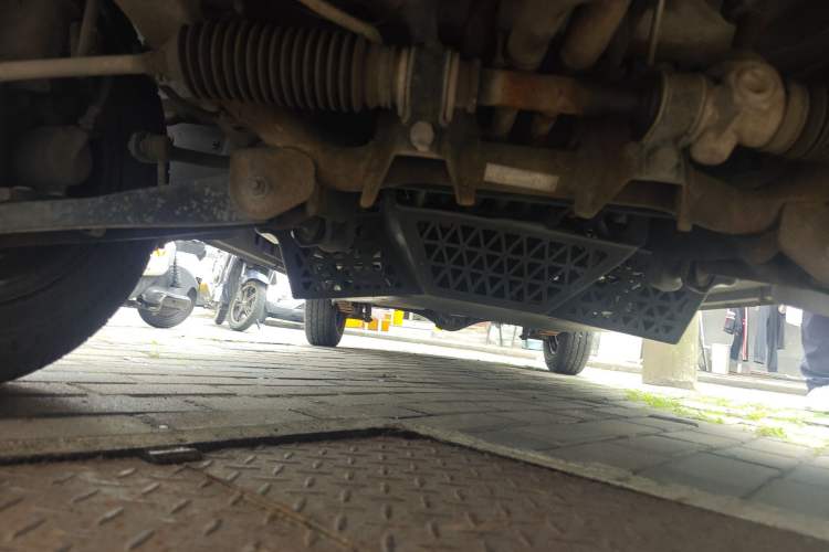 Used Wuling Zhiguang 2015 1.2L S Practical Model LSI Chassis Front